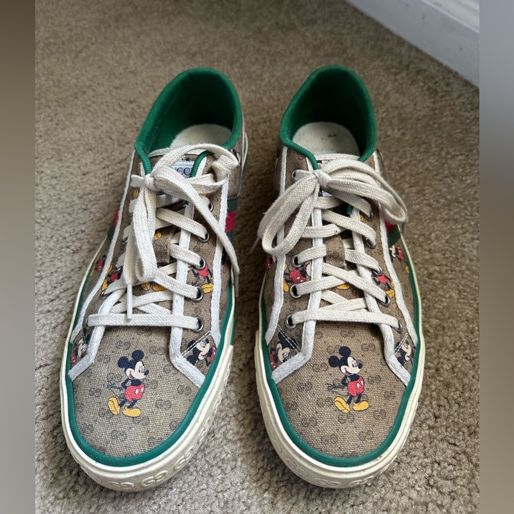 Gucci tennis 1977. Gucci tennis Disney. Gucci 1977